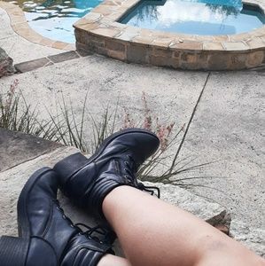 Meet your Posher, Erica